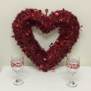 Valentine Wine Glasses and Heart Wreath Decoration